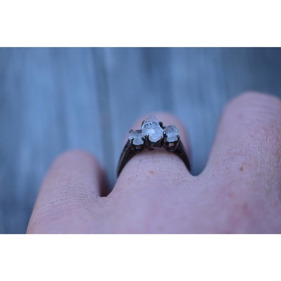Raw Crystal Ring, Raw Stone Ring, Rings for Women, Stacking Ring, Raw Ge… - Picture 3 of 5